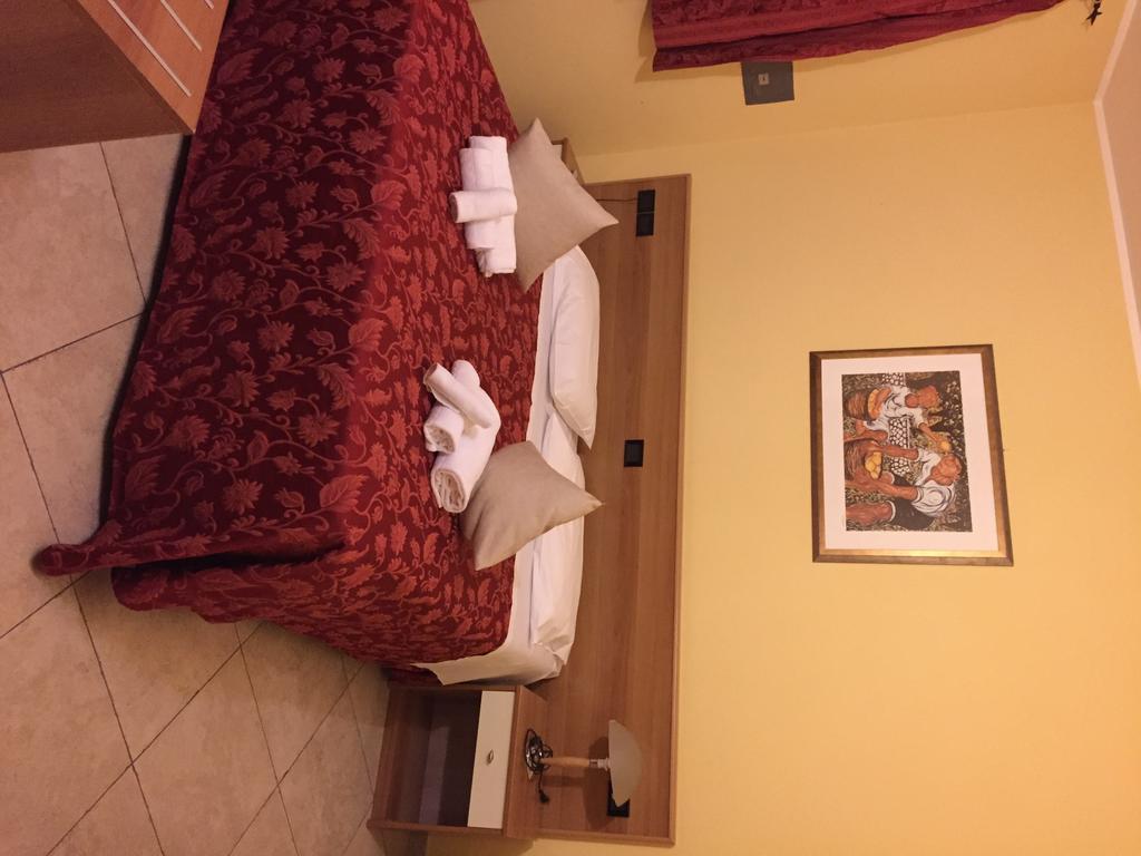 Hotel Le Corti Pitstop Ferrara Exterior foto